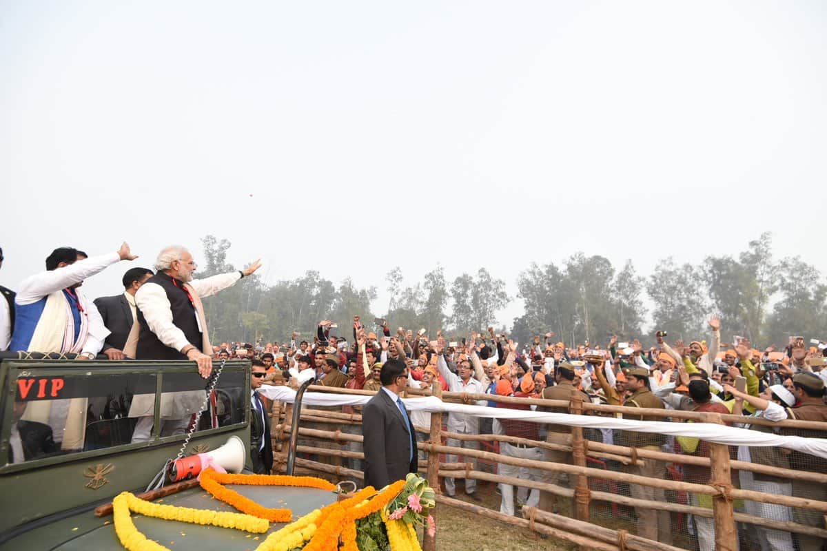prime minister narendra modi varanasi visit unseen photos