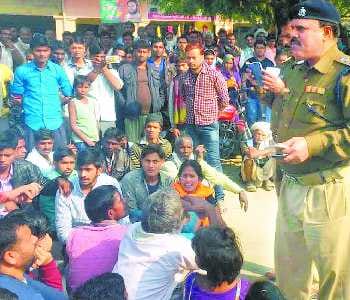 Vidral holder on demand beaten by soldiers