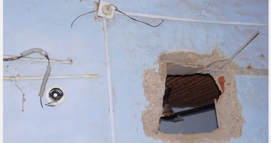 thievery of 37 lakh in canara bank branch at charkhi dadri of haryana, new and old currency robbed