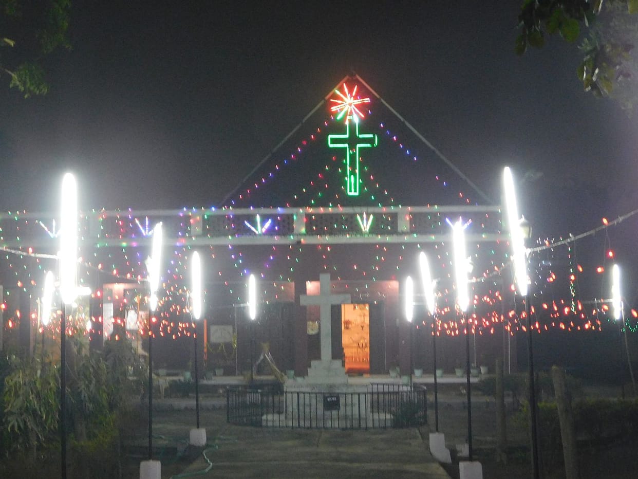 Congratulates Jesus is born