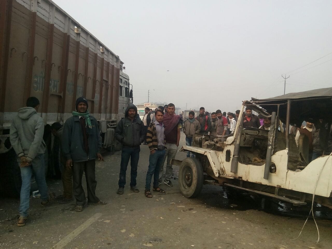 Bhadohi-babatpur route major accident, two killed, five injured