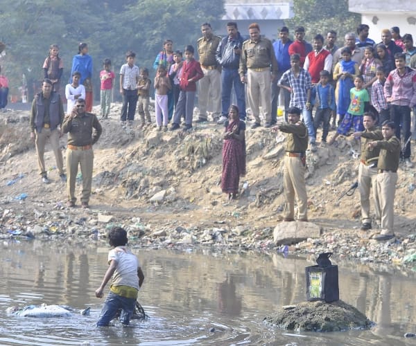 old currency found in lucknow kukrail drain