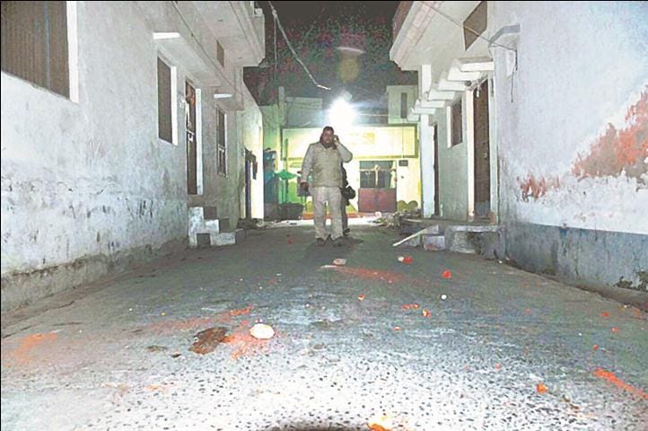 Surendra Nagar firing women threw brick