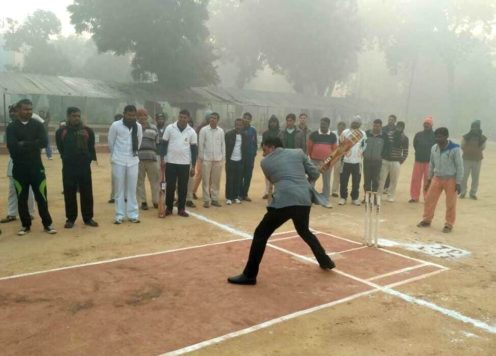 Varanasi central jail worker beaten by prison inmates in the Jail Premier League match
