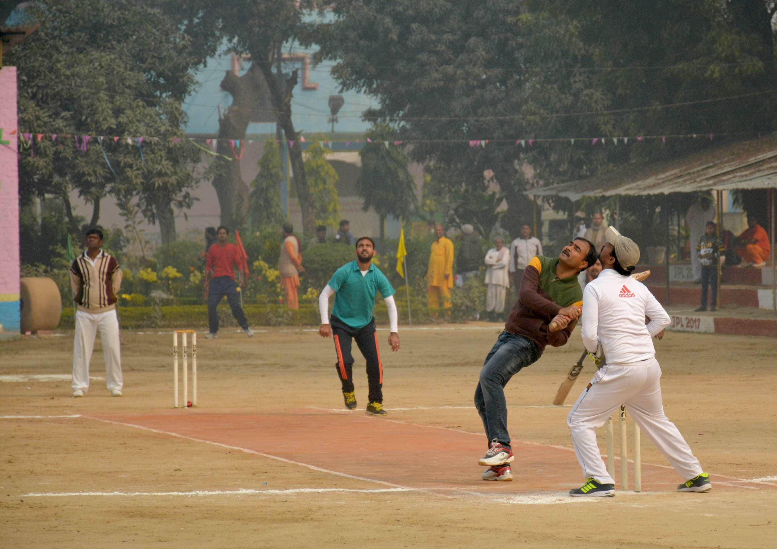 Varanasi central jail worker beaten by prison inmates in the Jail Premier League match