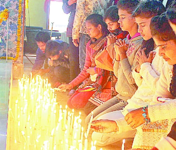 Spread peace in the world, the message of love
