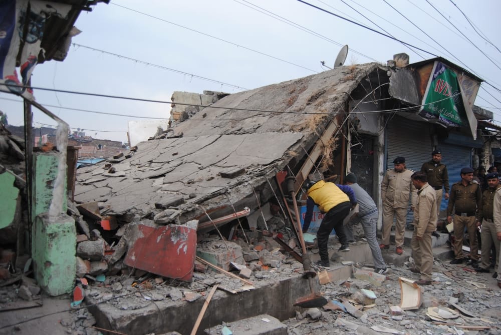 big blast due to gas leak in dehradun