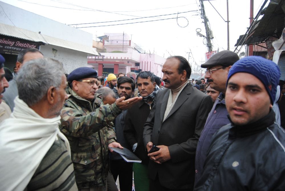 big blast due to gas leak in dehradun