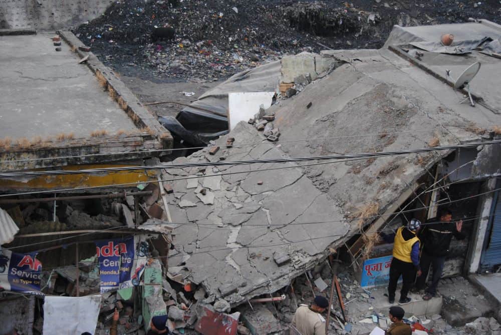 big blast due to gas leak in dehradun