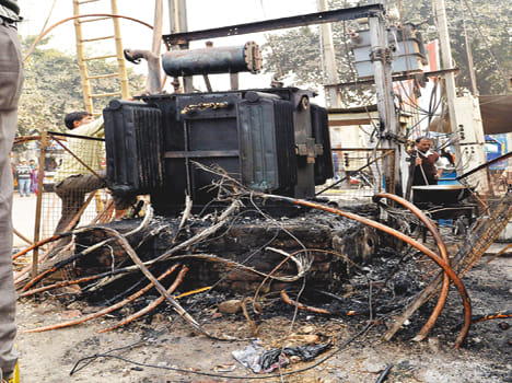 Short circuit burned transformer, power cuts of four localities