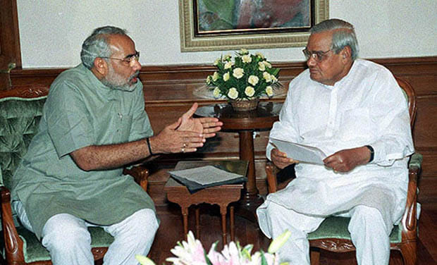 PM Modi tweet video that what Atal ji does when he meets a party Karyakarta 