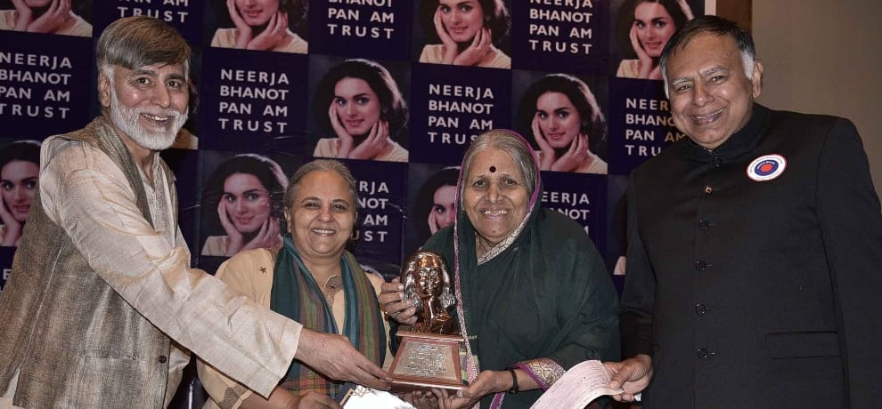 Sindhutai found Neerja Bhanot award, given to support orphans