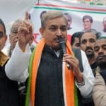 मीडिया से मुखातिब प्रमोद तिवारी ने कहा कि मोदी सरकार ने जनता का भरोसा तोड़ा है
