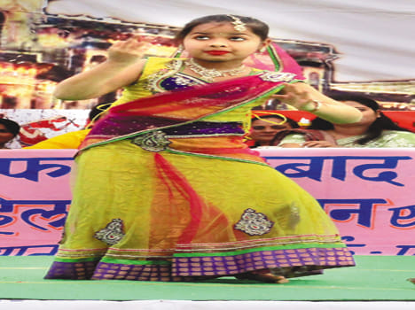 Festival of dance in Farrukhabad felt choppy