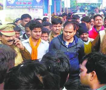 Truck collision deaths of student, protest