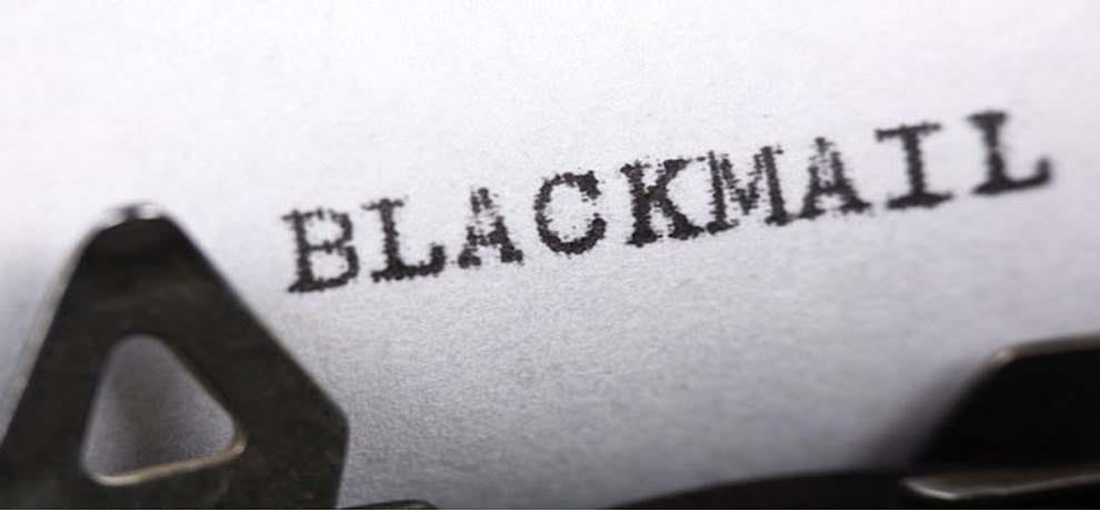 Rajasthan a young girl arrested in Blakemailing case in jaipur