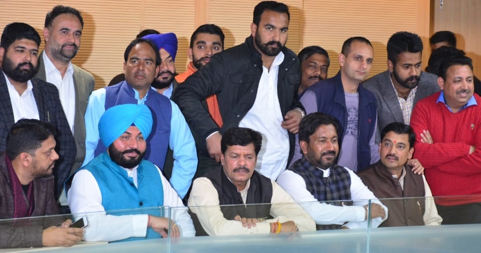 Chandigarh MC house meeting, Mayor arun sood and chabra