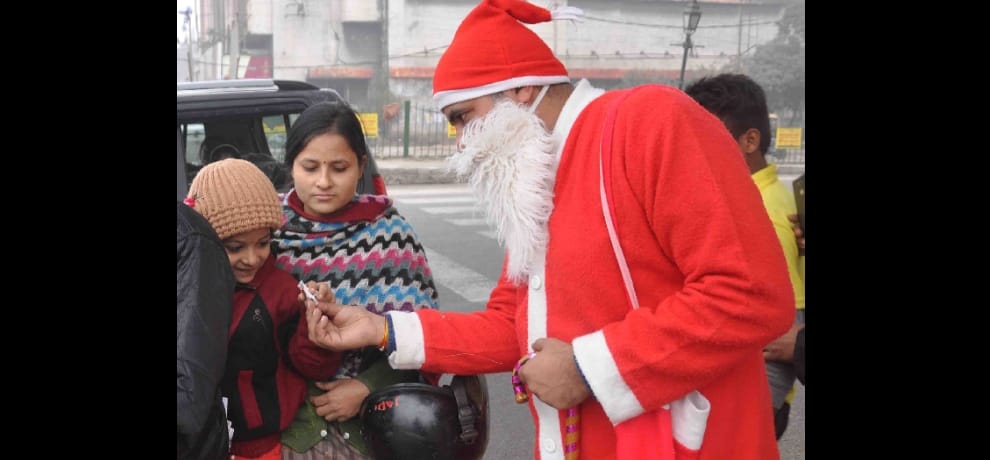 crischan sosoity excitement on christmas
