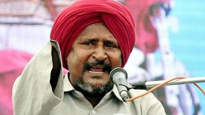 dalit leader bant singh joins aam admi party, her daughter rapist also join aap