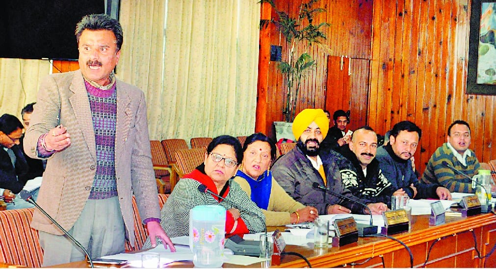 Discussion on Water Crisis in MC Shimla Meeting.