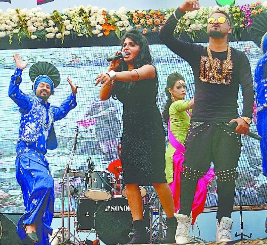 Mehfil was so young at heart to heart, so immersed in fun ...