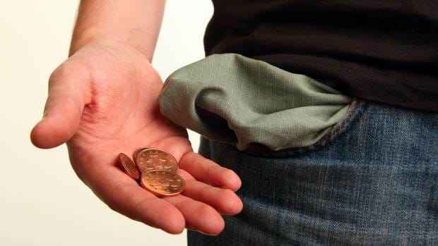5 bad habits that makes you poor