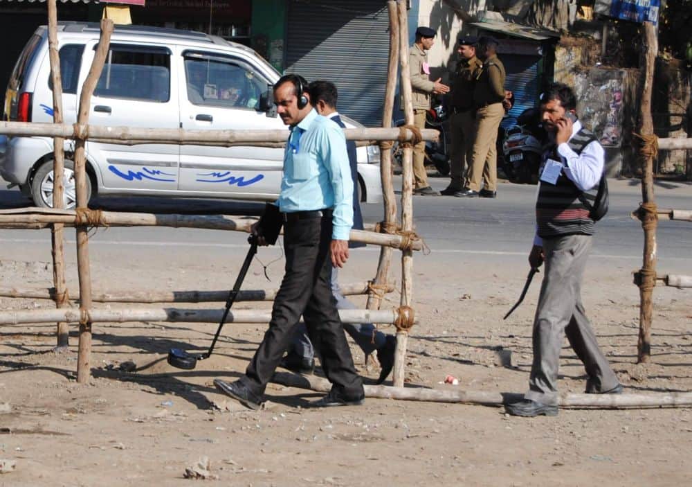 police and intelligence agency alert for pm modi dehradun rally