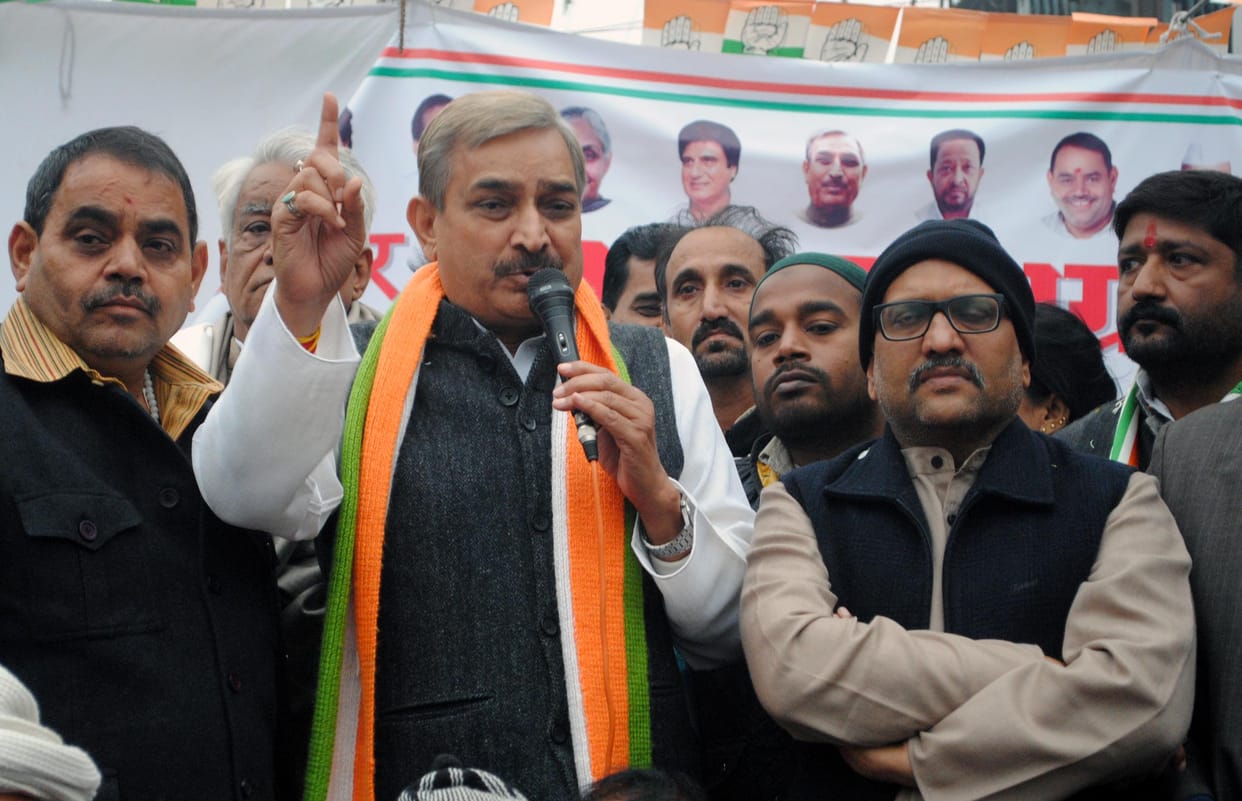 congress leader promod tiwari targeted pm modi on note ban
