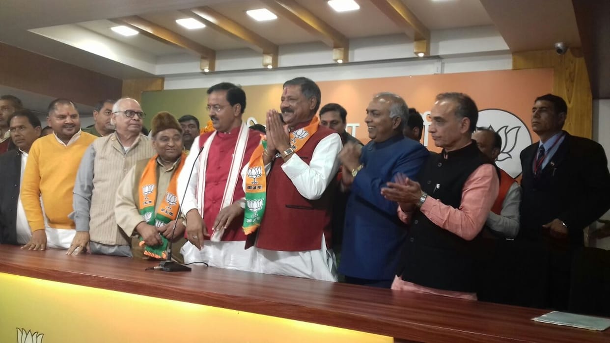puran prakash joins bjp