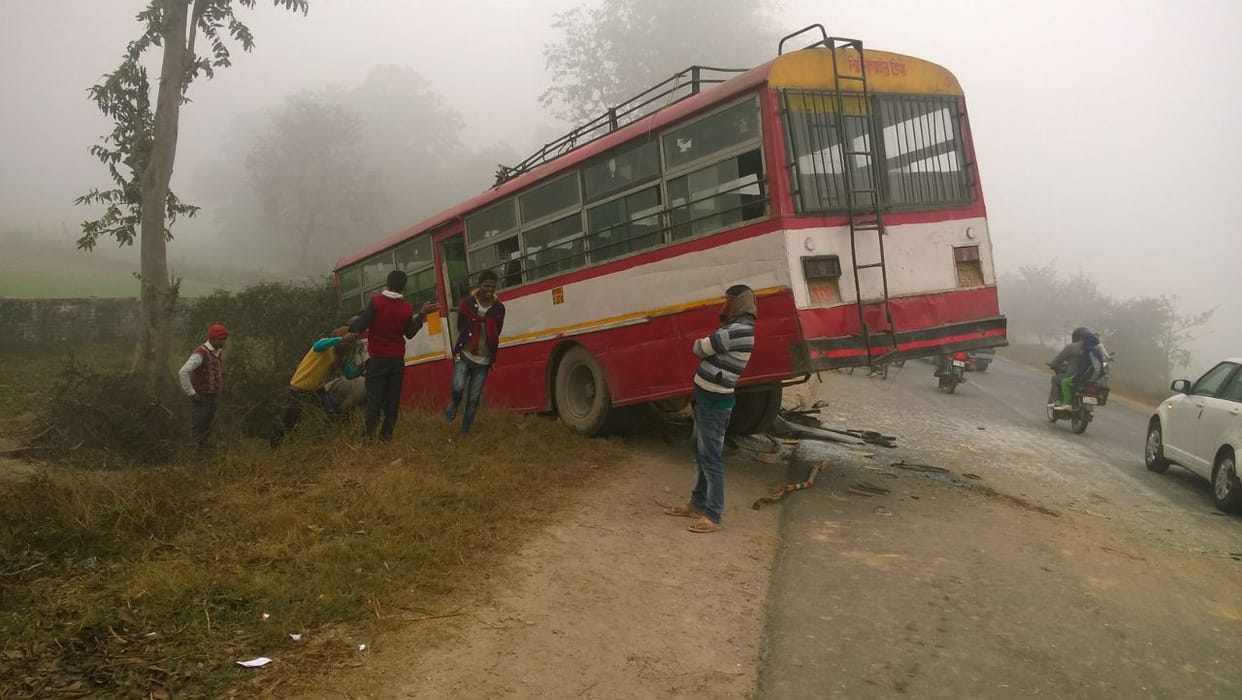 two accident in jaunpur due to fog ,2 kilss