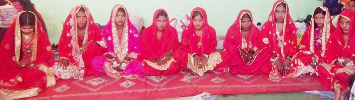 The committee made the marriage of poor girls Eid Miladulnbi