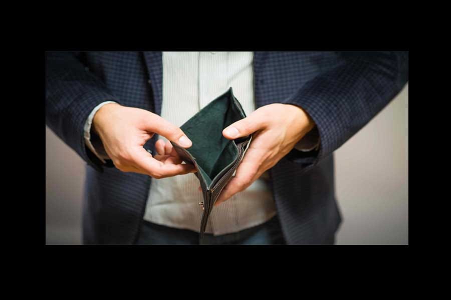 5 bad habits that makes you poor