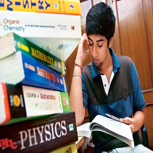 How to prepare for 12th board exams to score good marks