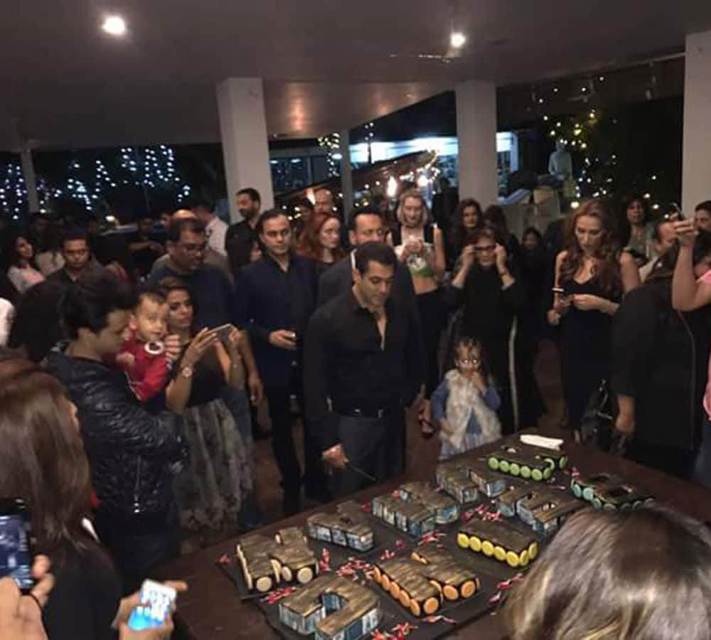salman khan birthday party picture