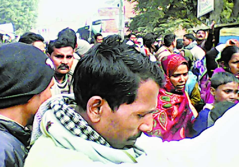 Woman killed during the operation, road blockades