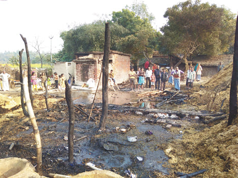Tapte bonfire fire, five home burns