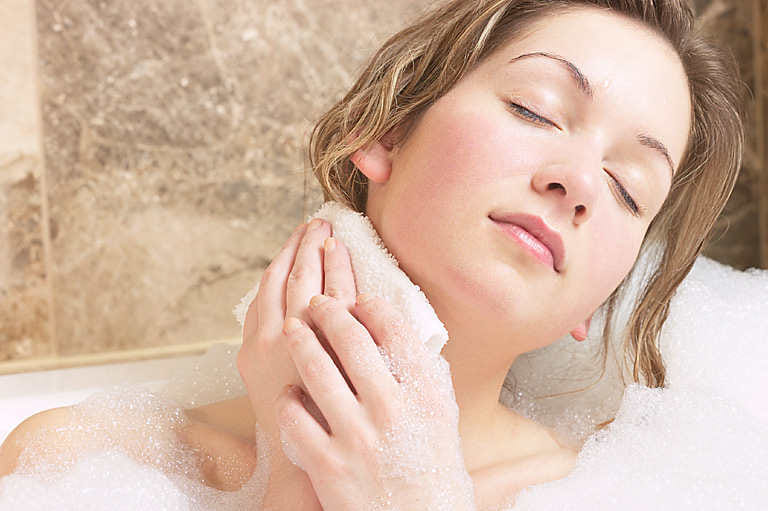 Tips to use baking soda for skin whitening 