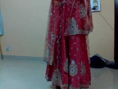 wife asks divorce due to Sick of transvestite husband