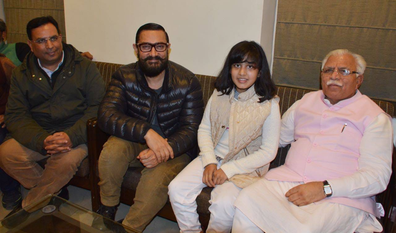 aamir khan will visit with geeta phogat and babita phogat in dangal of one crore at ambala cantt.