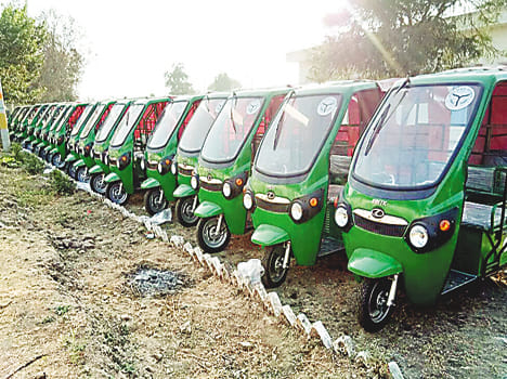 New year gift of e-rickshaws to the poor will