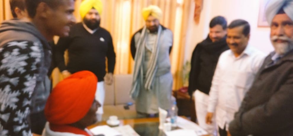 Kejriwal apologizes to dalit leader, know the whole story behind it