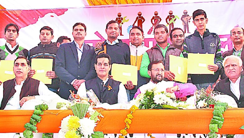Government will employ a million: Javdehkr