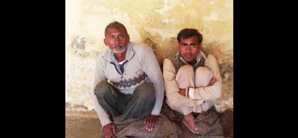lovers murdered and their body threw in well in UP's  Agra
