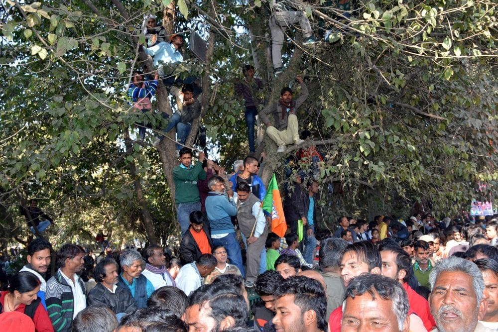 narendra modi craze in public