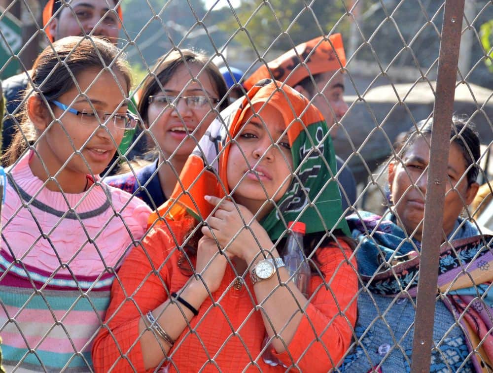 narendra modi craze in public