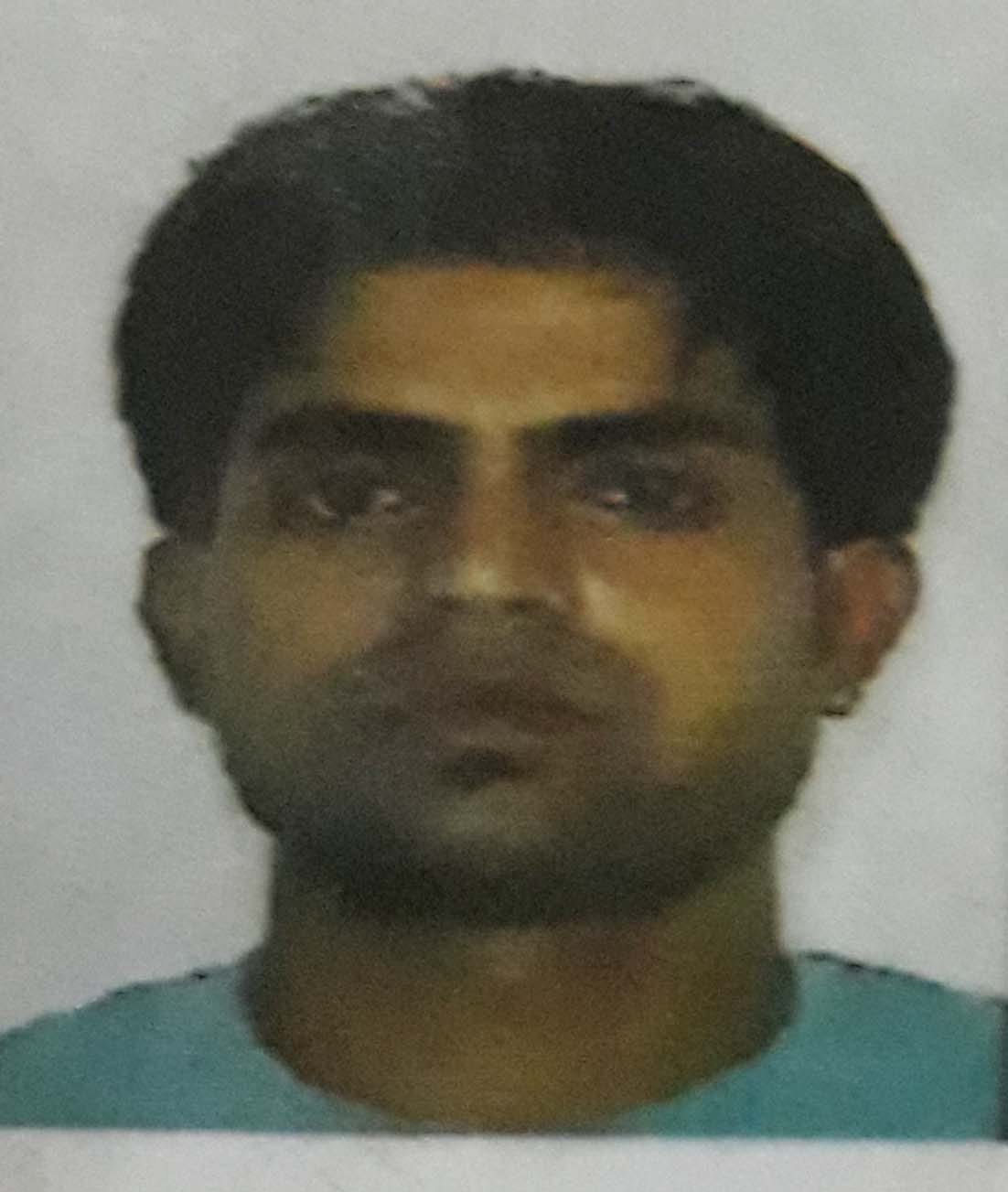 Riding without a helmet, triple, two killed