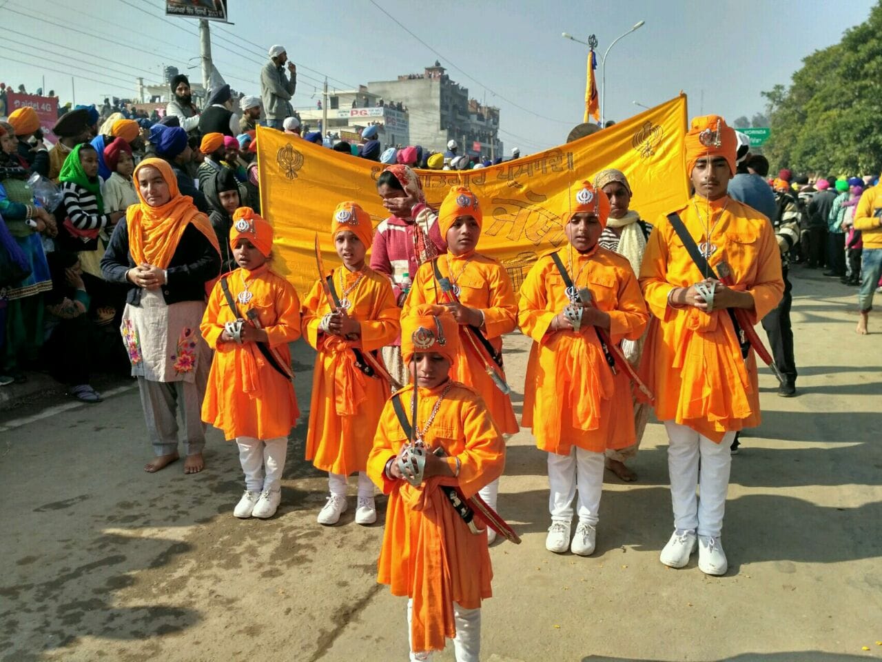 huge crowd of sikh sangat at shaheedi jod festival at fatehgarh sahib, nagar kirtan and gatka