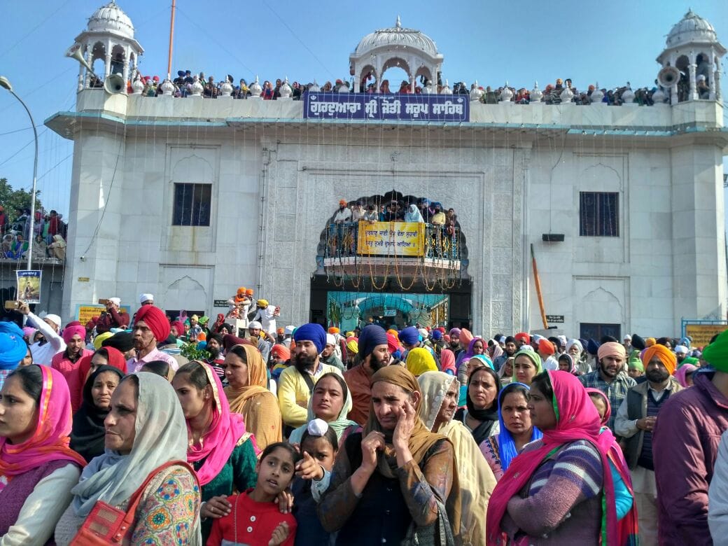 huge crowd of sikh sangat at shaheedi jod festival at fatehgarh sahib, nagar kirtan and gatka