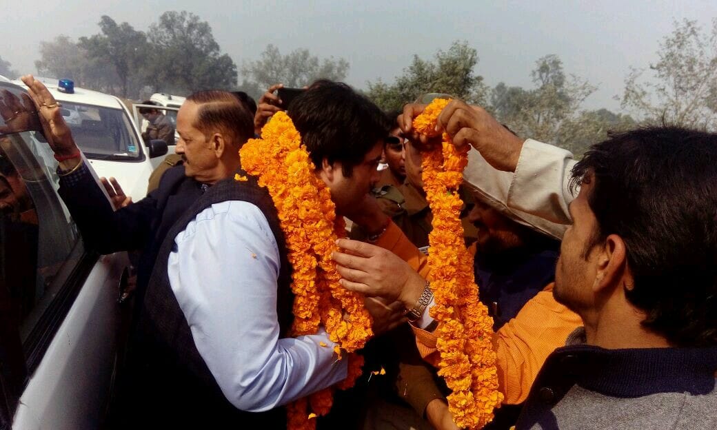 varun gandhi inaugurates many projescts in sultanpur