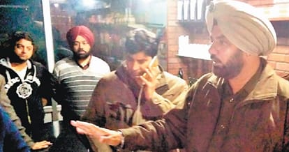 deadly attack on factory owner by robbers, run away with cash bag and fortuner car